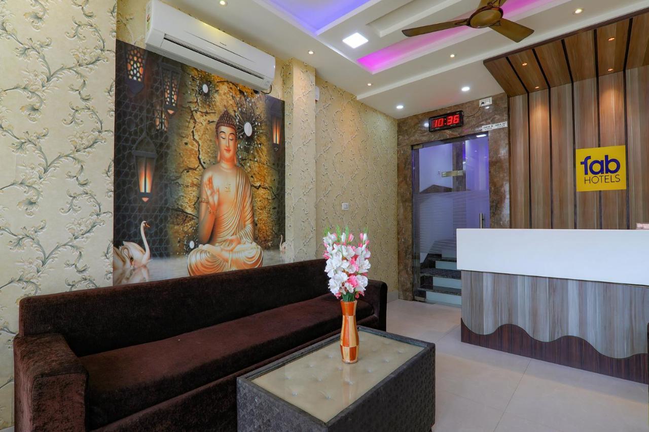 Hotel Fabexpress Moti Mahal Váránasí Exteriér fotografie